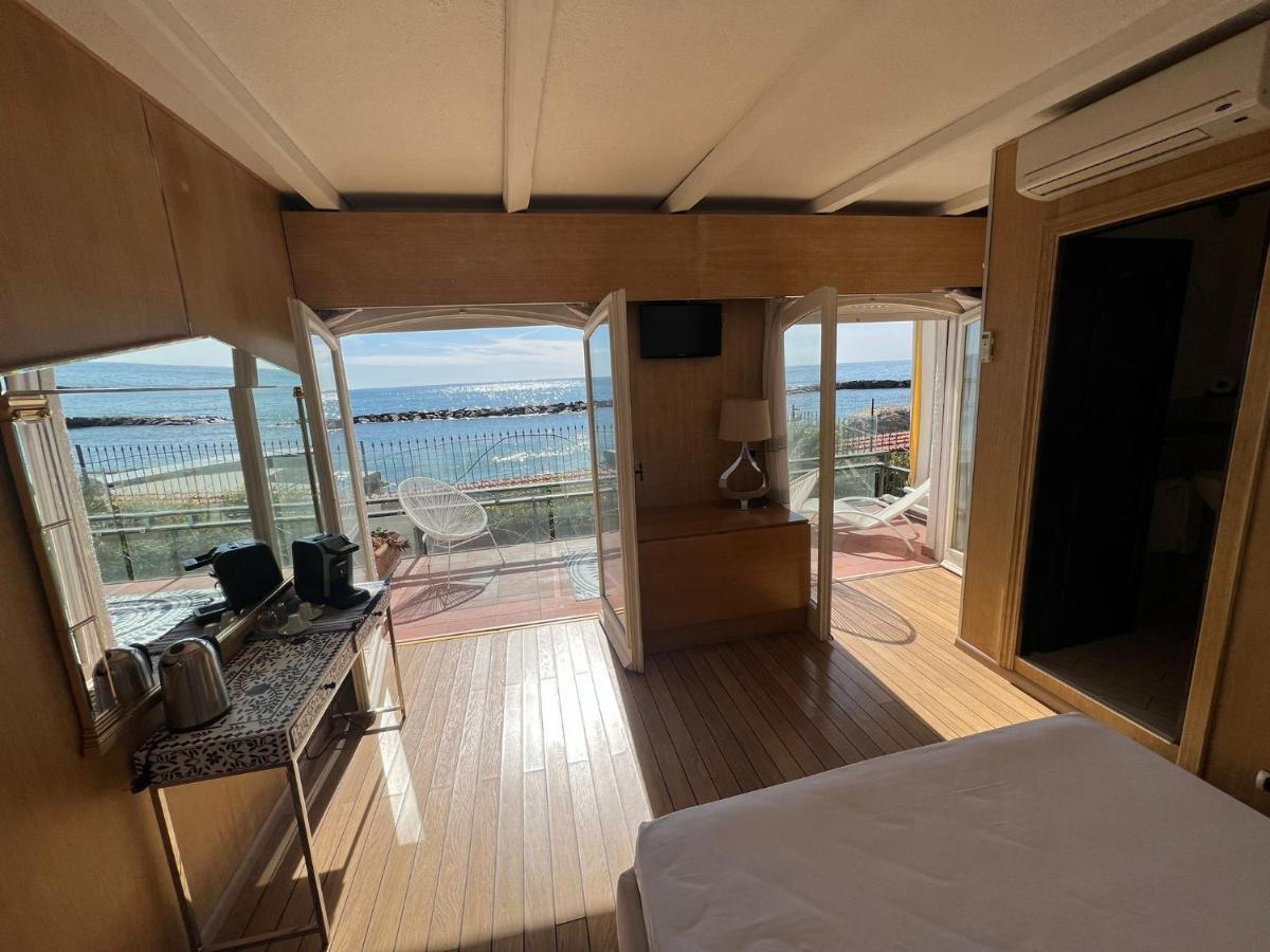 Villa Rita Sea Front View Sanremo - Parcheggio Gratuito In Struttura Buitenkant foto